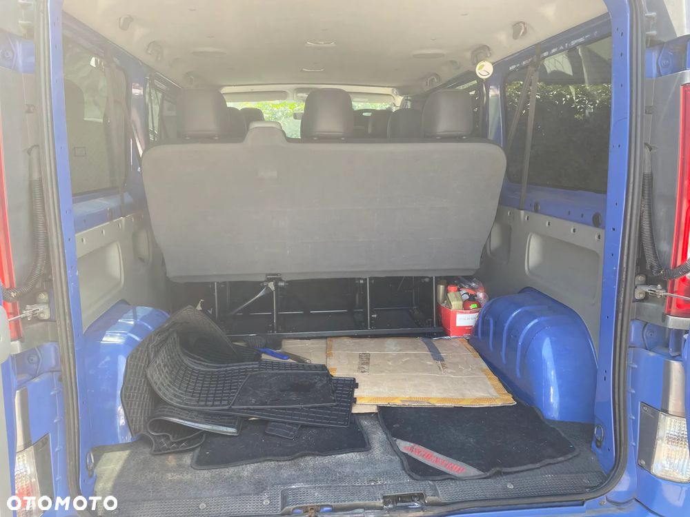 Renault Trafic - 22