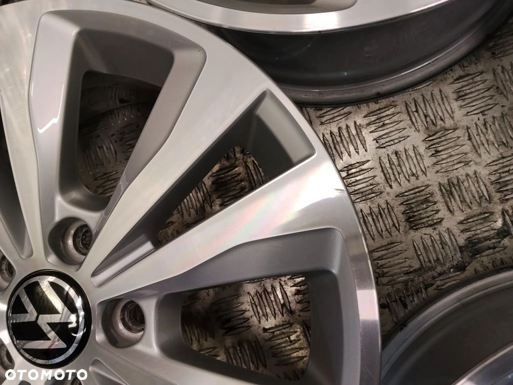 Felgi Vw Golf VI VII Passat Caddy T-Roc Tiguan Touran 6,5Jx16 et46 5x112 - 7