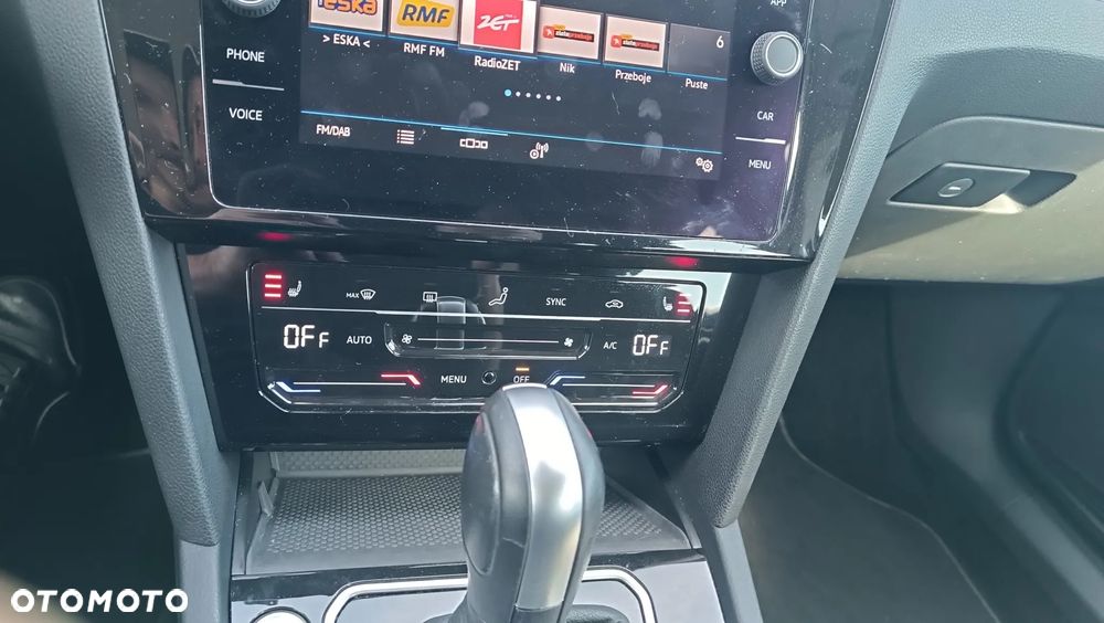 Volkswagen Passat Variant 2.0 TDI EVO Business DSG - 16