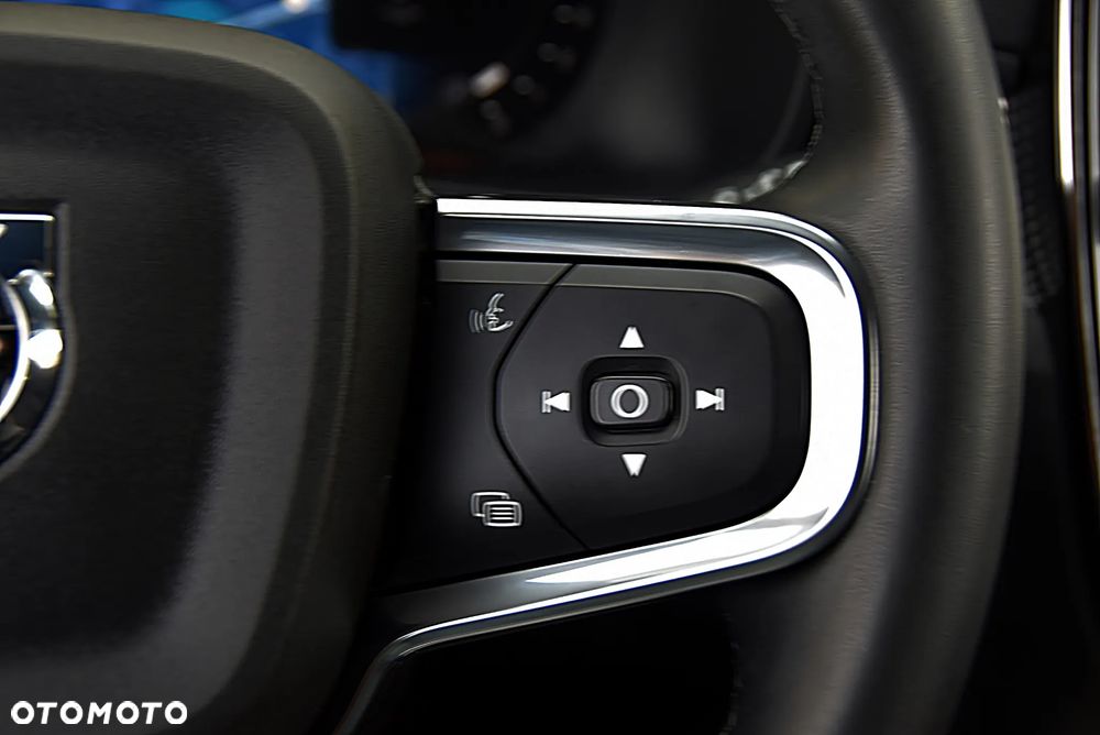 Volvo XC 40 B4 Core - 31