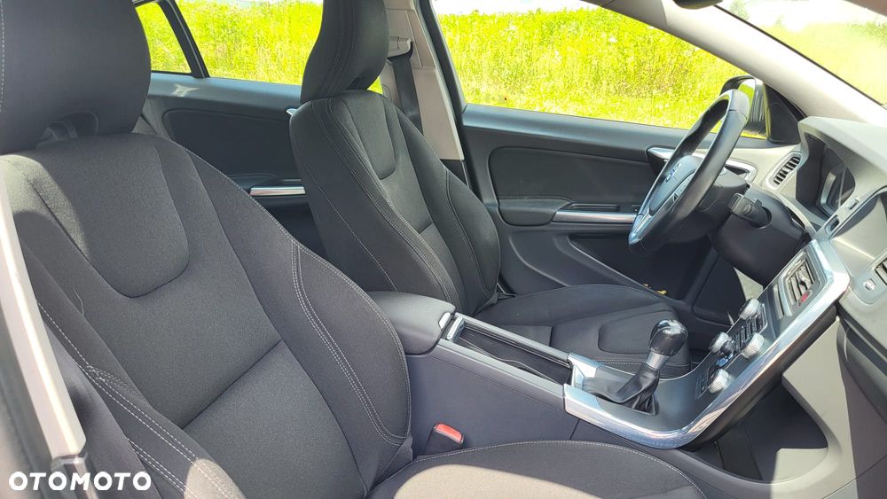 Volvo S60 T3 Kinetic - 8