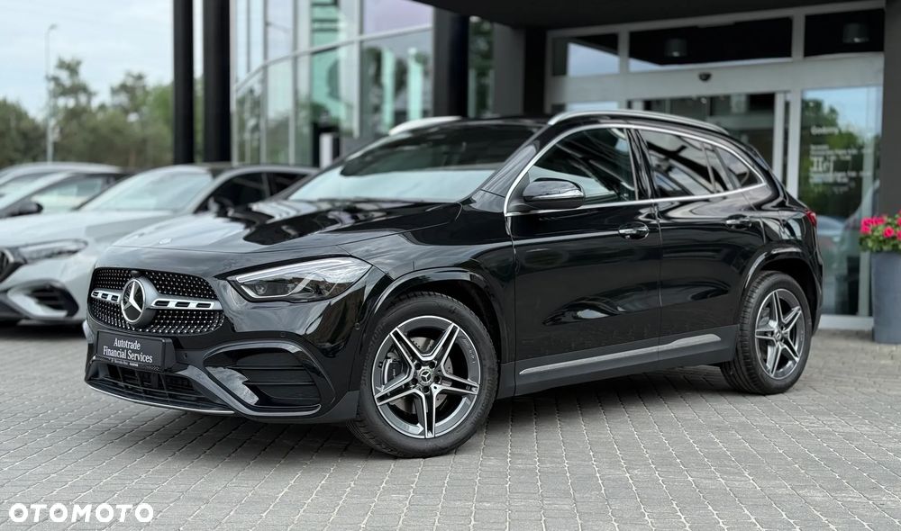 Mercedes-Benz GLA 200 AMG Line - 4