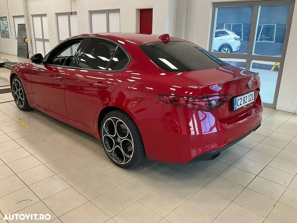 Alfa Romeo Giulia - 2