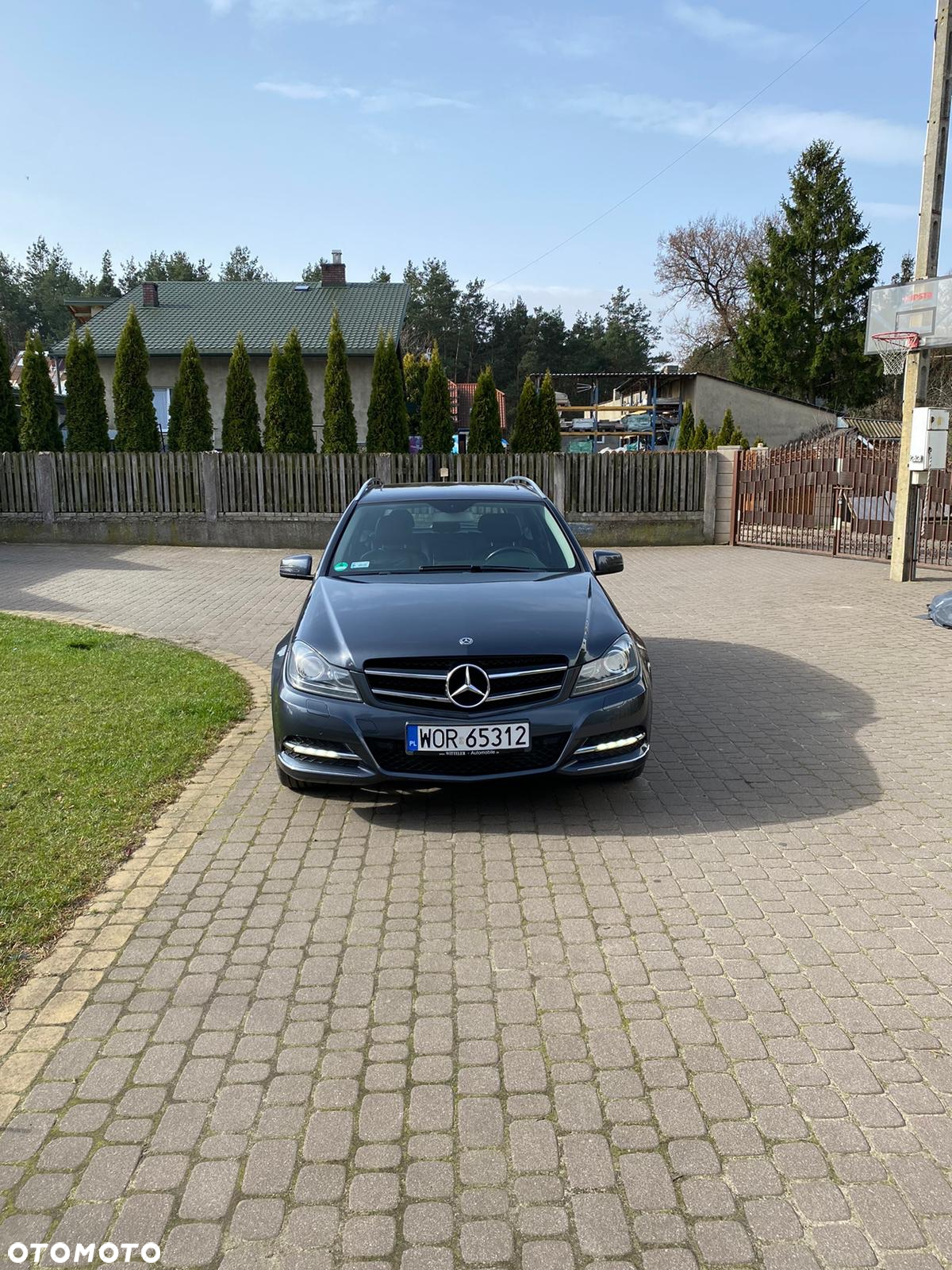 Mercedes-Benz Klasa C 200 T (BlueEFFICIENCY) 7G-TRONIC - 4