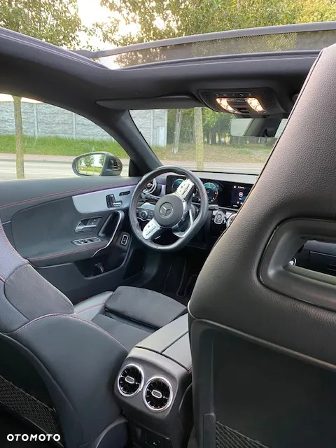 Mercedes-Benz CLA 200 d AMG Line 8G-DCT - 8