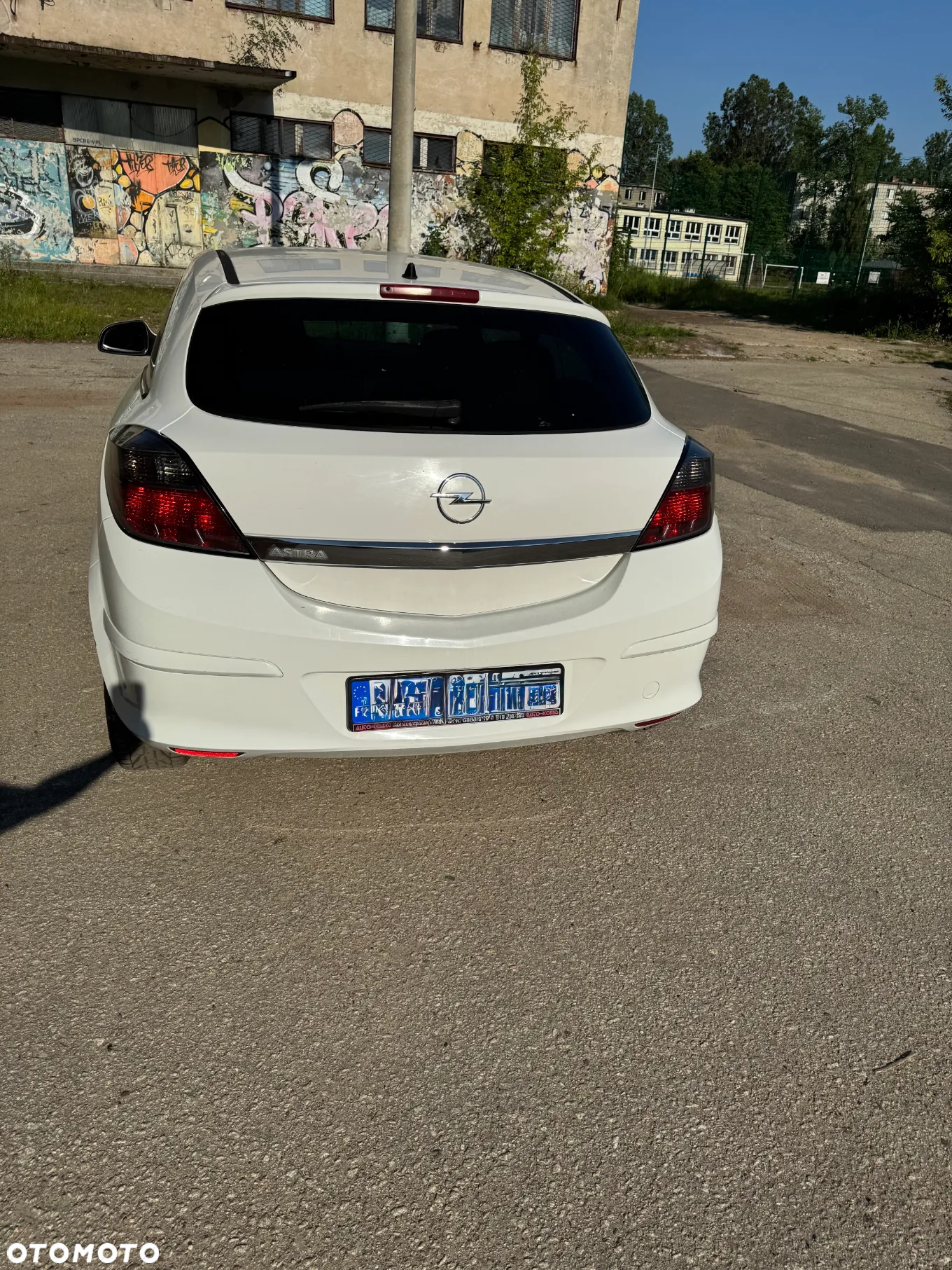 Opel Astra GTC 1.4 - 19