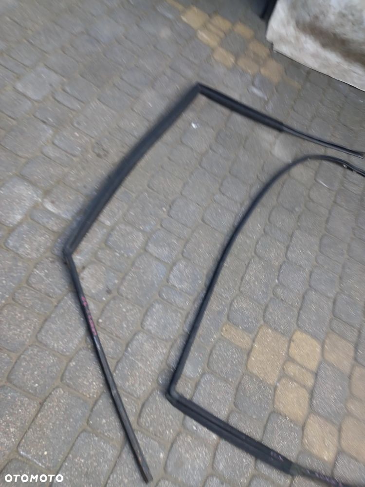 szyba uszczelka listwa zgarniająca wiazka klamka zamek silniczek mechanizm drzwi karoseryjna daewoo lanos 3d 5d - 23