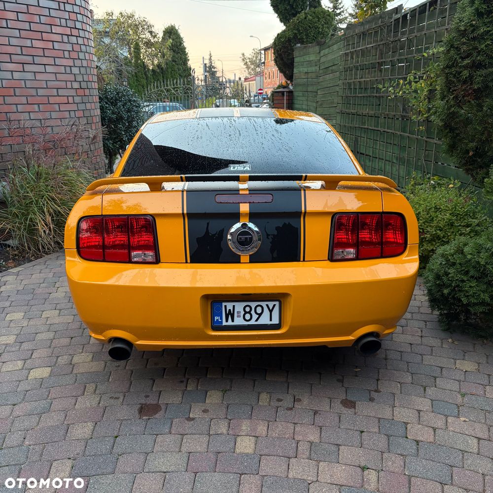 Ford Mustang - 6