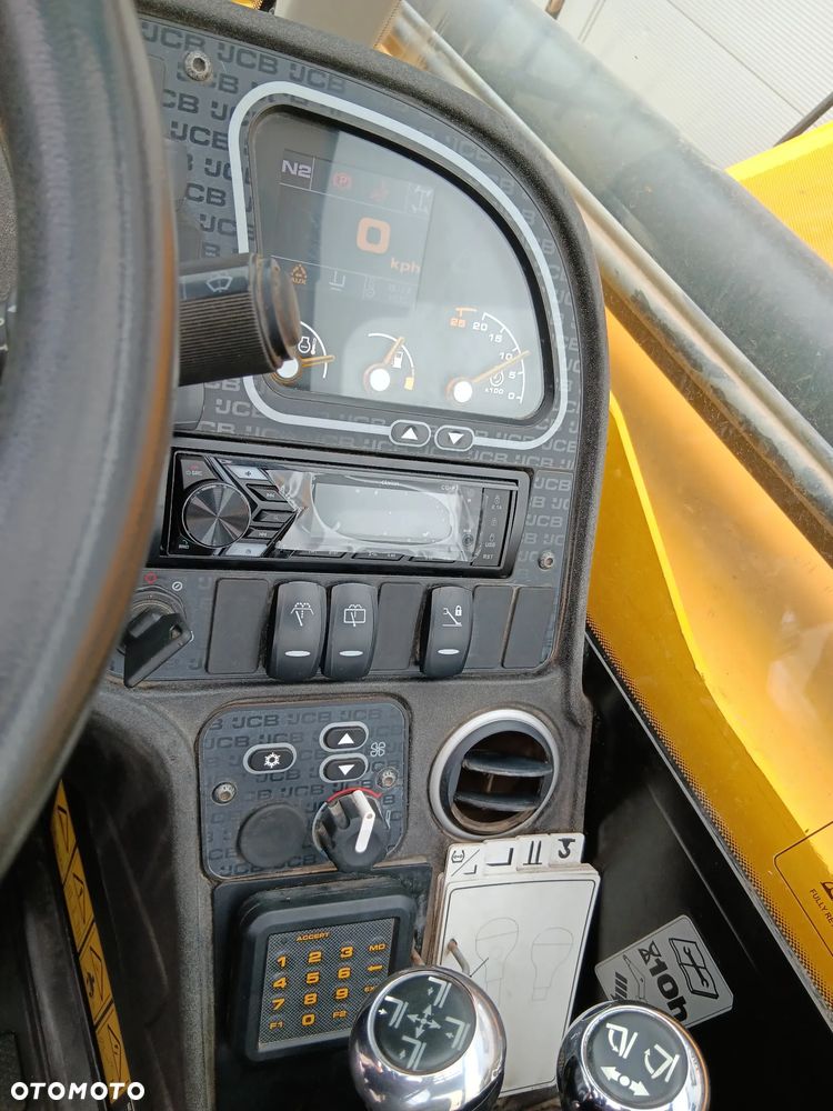 JCB 540-140 - 13