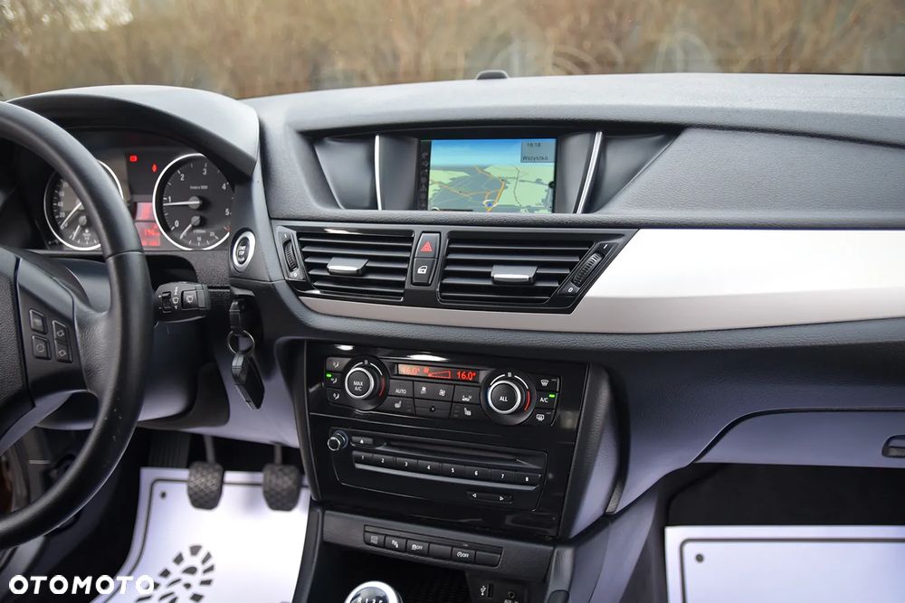 BMW X1 sDrive18d - 37