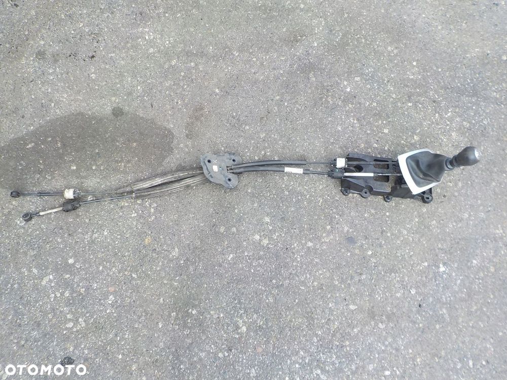lewarek wybierak biegów renault megane III 1,9 DCI 8200778215 - 1
