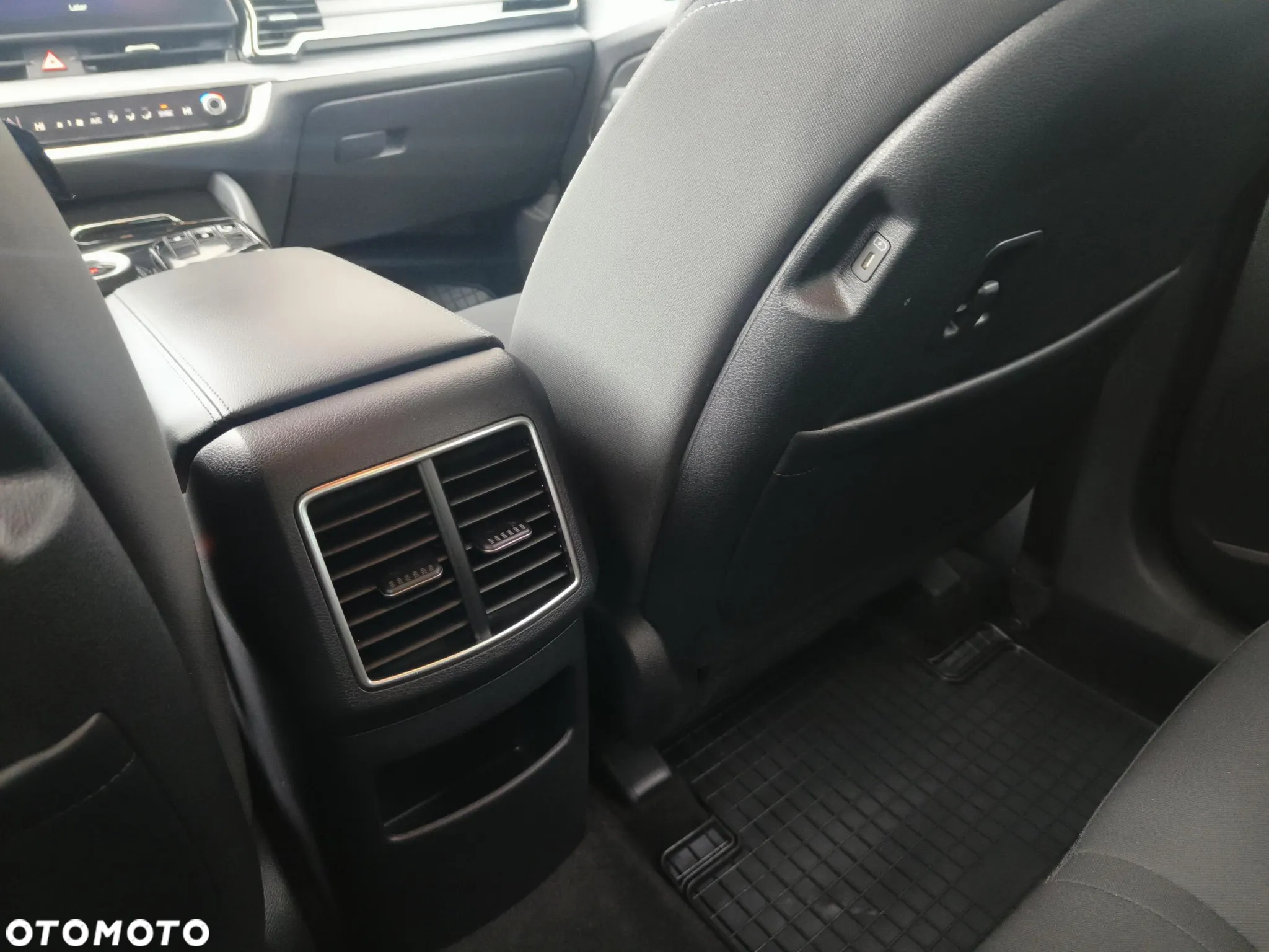 Kia Sportage 1.6 T-GDI MHEV L 2WD DCT - 24