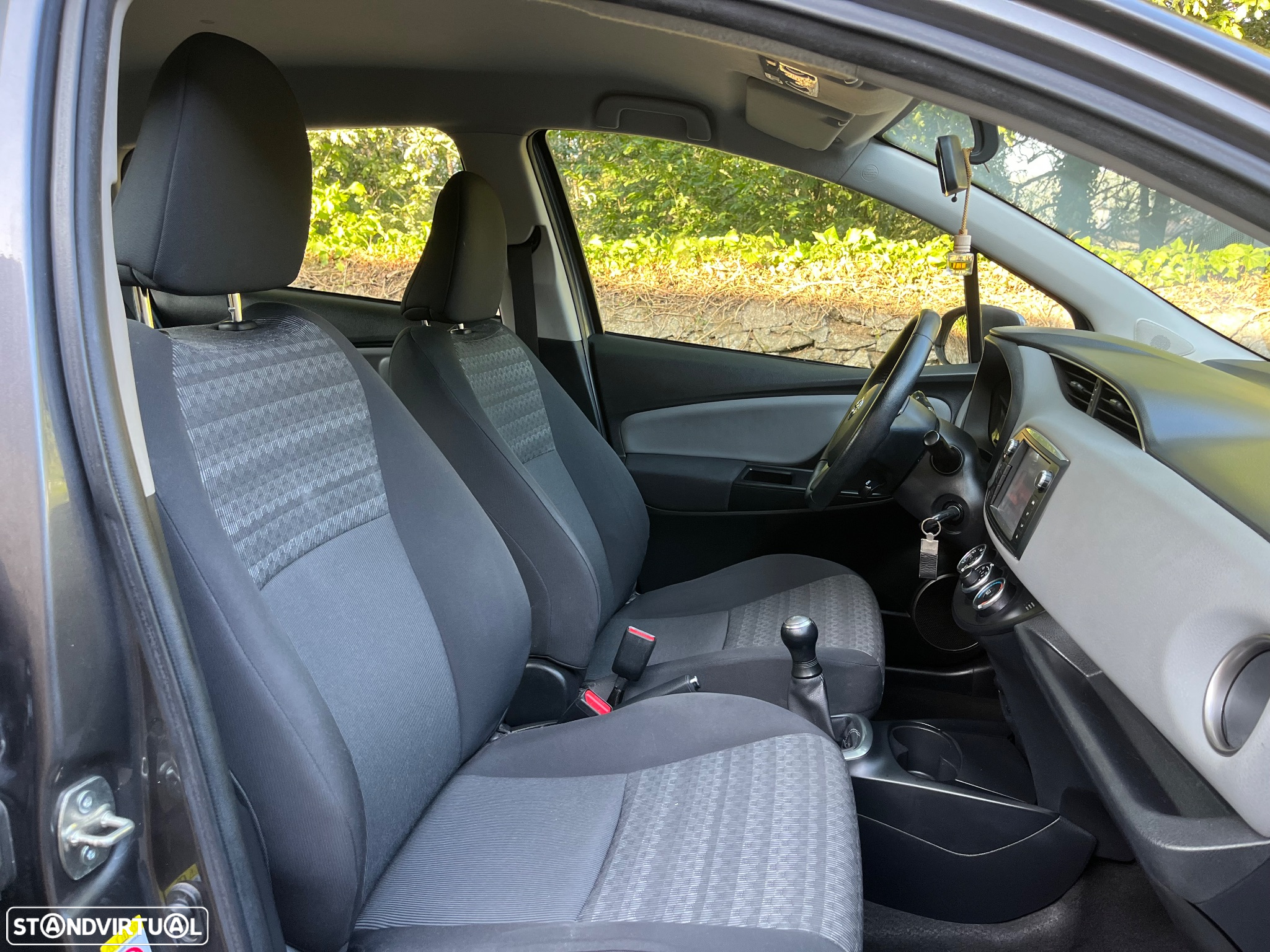 Toyota Yaris 1.0 VVT-i Comfort+P.Style - 7