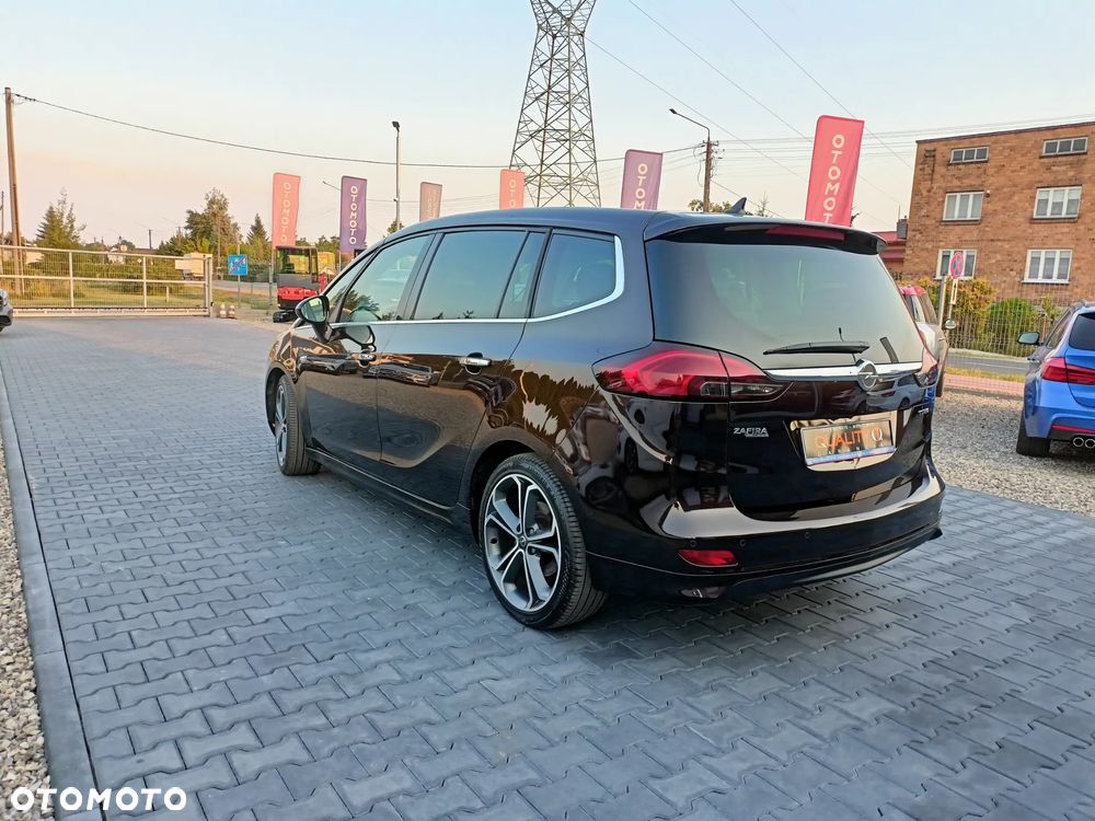 Opel Zafira - 9