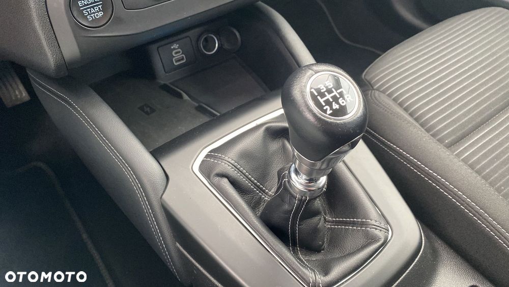 Ford Focus 1.0 EcoBoost mHEV Titanium X - 18