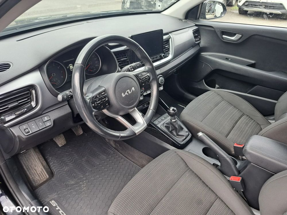 Kia Stonic 1.2 M - 11