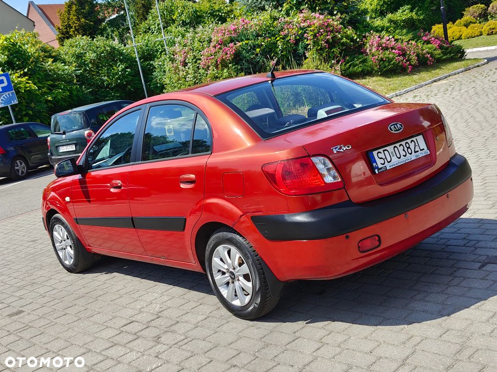 Kia Rio 1.4 Comfort - 17
