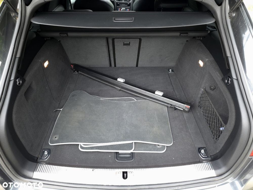 Audi A4 Avant 2.0 TDI Quattro Line S tronic - 36