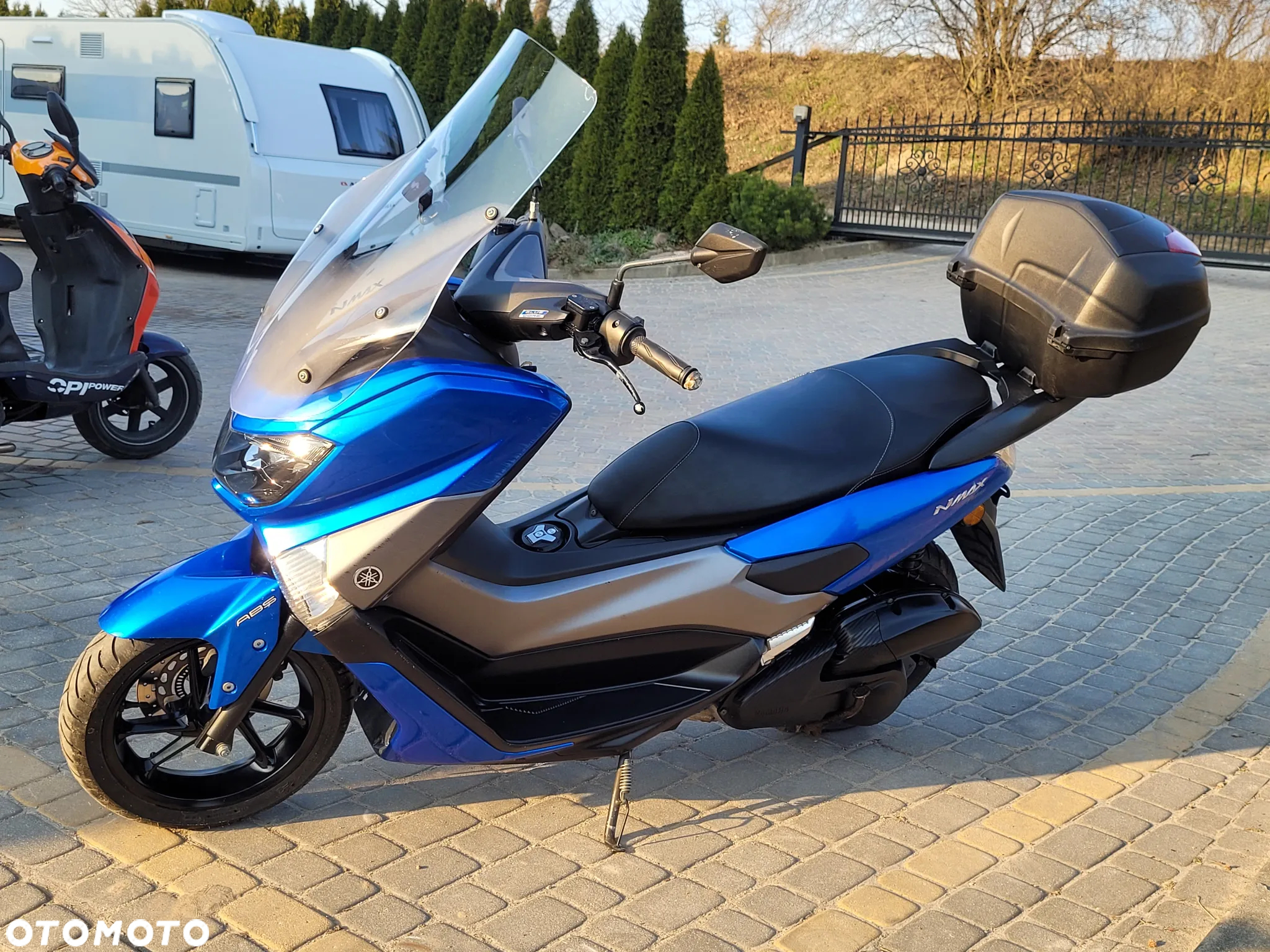 Yamaha NMAX - 16