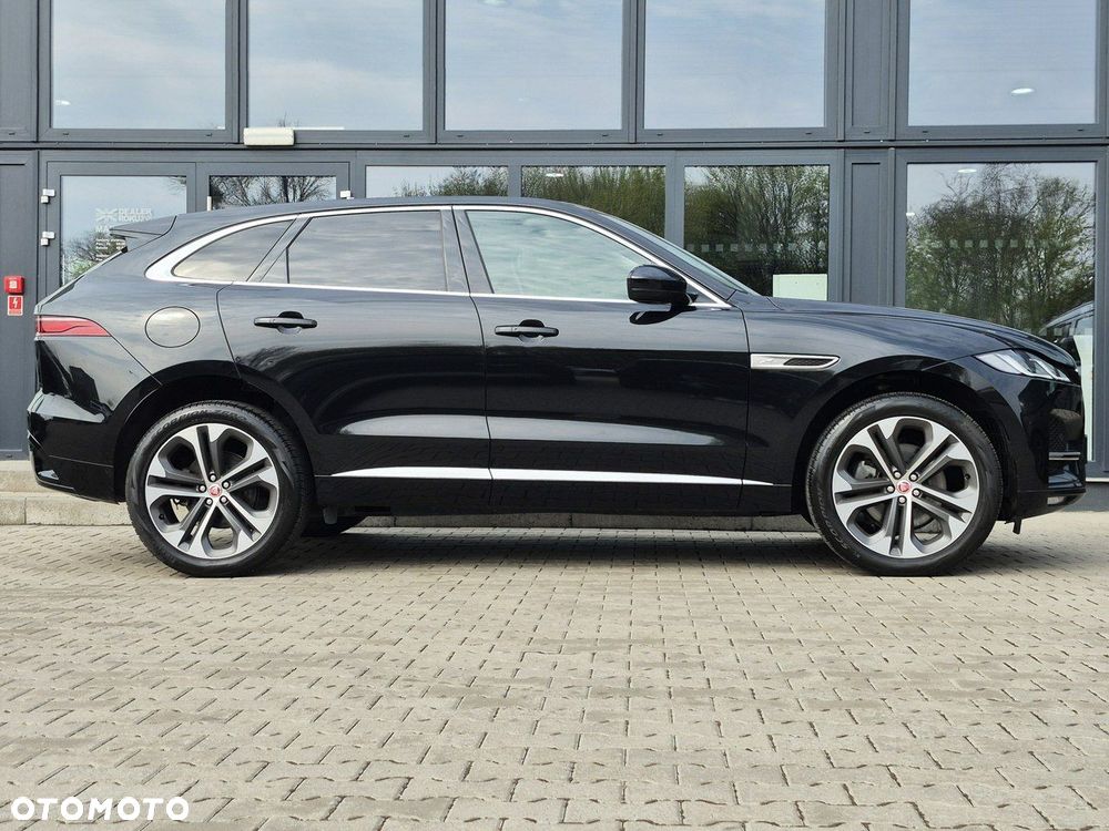 Jaguar F-Pace - 6