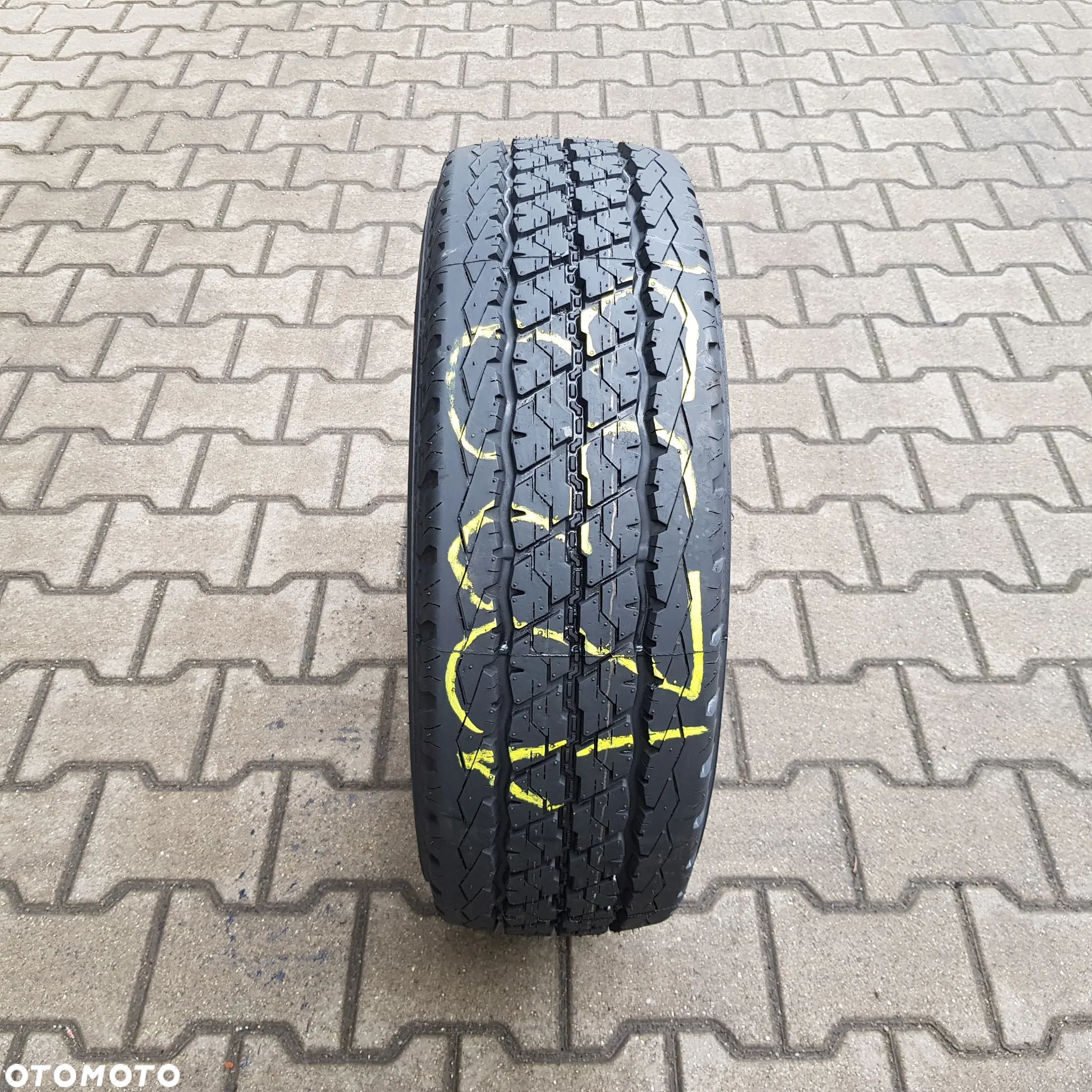 1x 215/70R15C Bridgestone Duravis R630 Data produkcji 2019 Opona letnia - 1