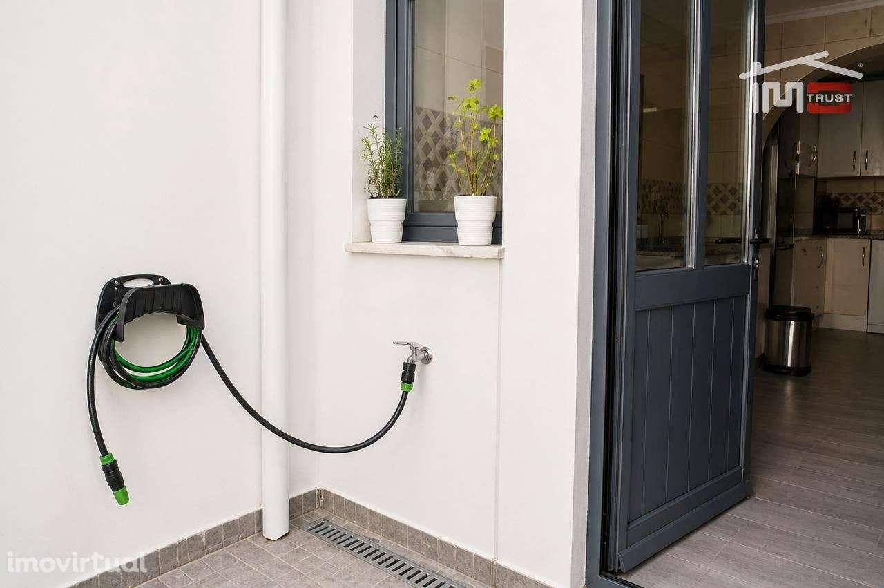 Moradia T4 Moderna com Terraços e Excelente Luz Natural  Próxima da... - Grande imagem: 5/18