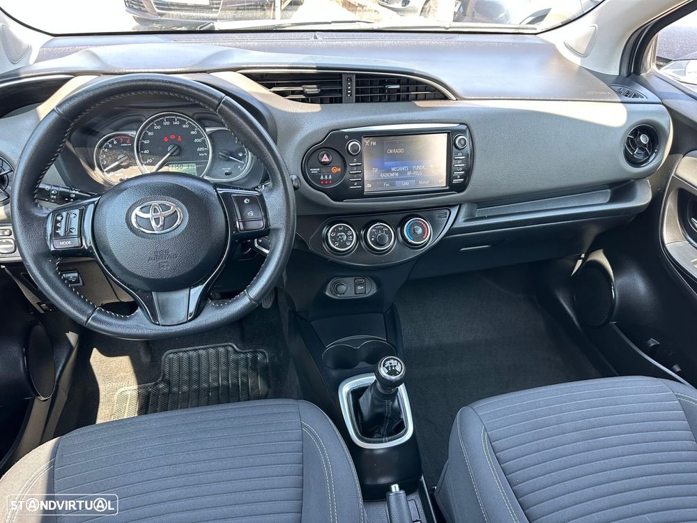Toyota Yaris 1.0 VVT-i Exclusive - 17