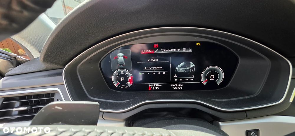 Audi A4 Avant 35 TDI S tronic - 9