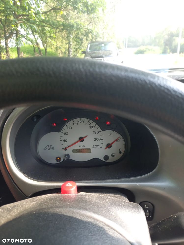Ford KA 1.3 - 13
