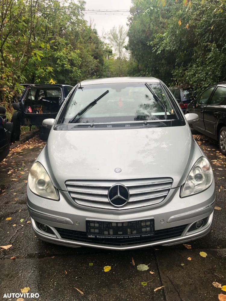 Dezmembrez Mercedes Benz B class W245 B180 B200 CDI gri argintiu automat 2006 - 4
