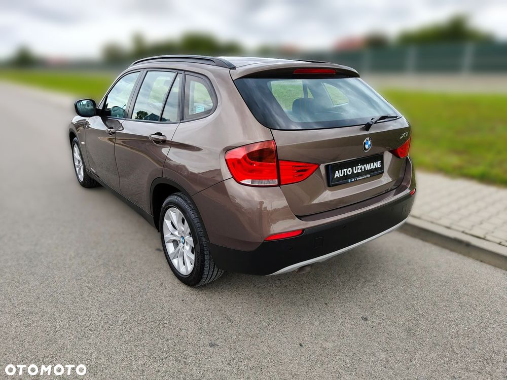 BMW X1 sDrive18d - 12