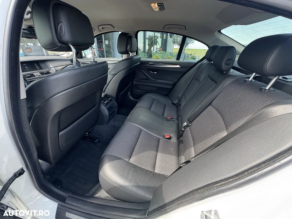 BMW Seria 5 520d BluePerformance - 17
