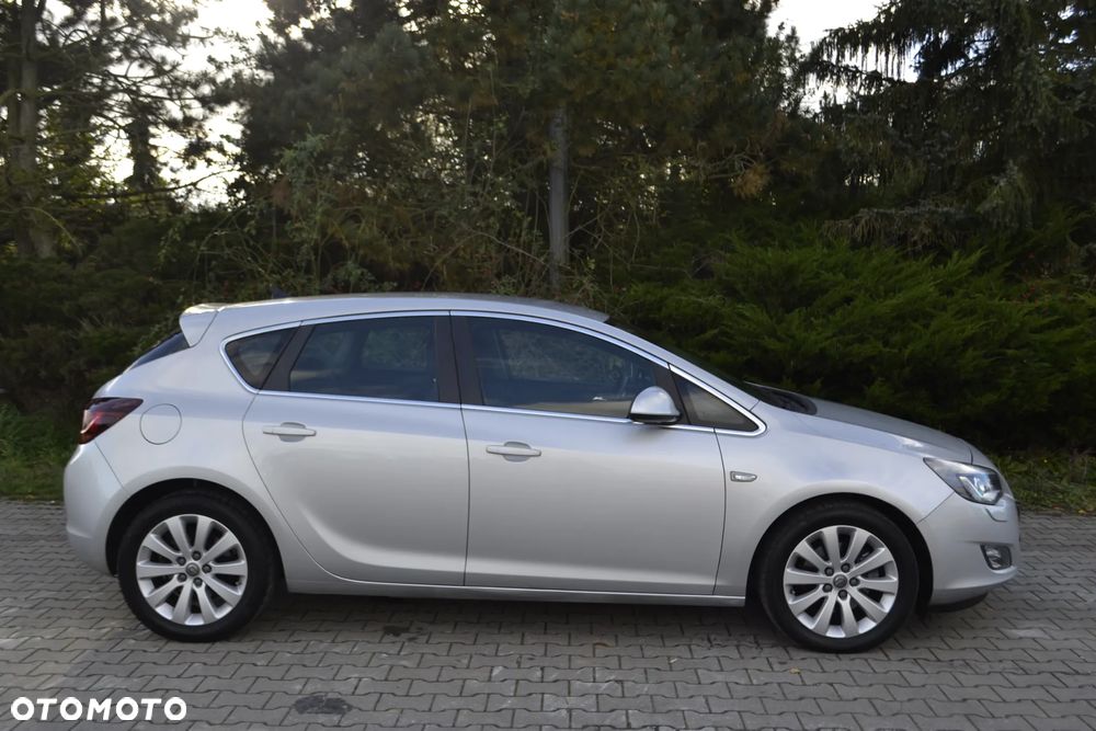 Opel Astra IV 1.6 T Sport - 10