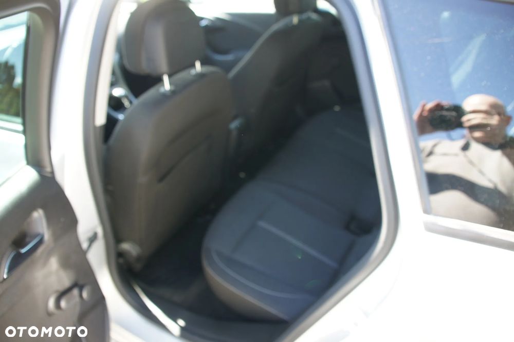 Opel Astra 1.4 T Cosmo EU6 - 19