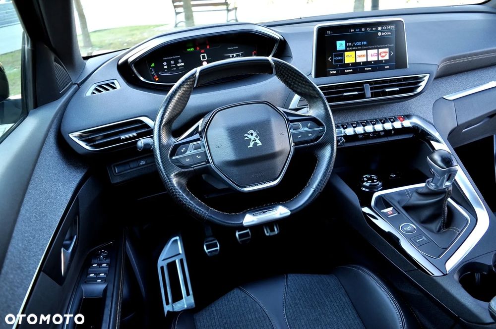 Peugeot 5008 1.2 PureTech GT S&S - 28