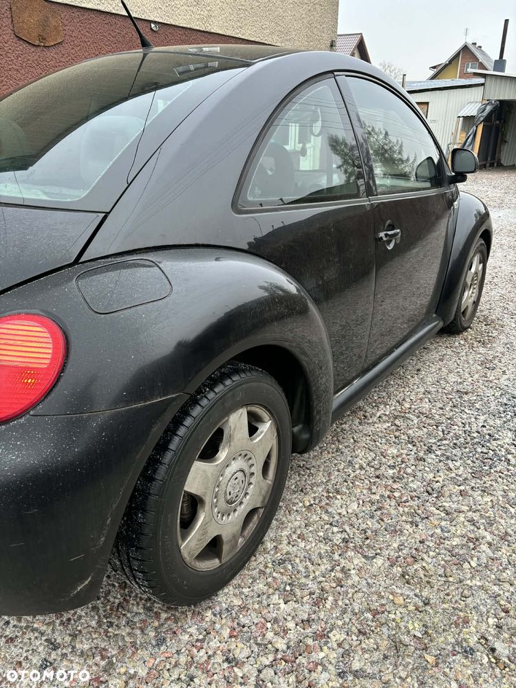 Volkswagen New Beetle - 3