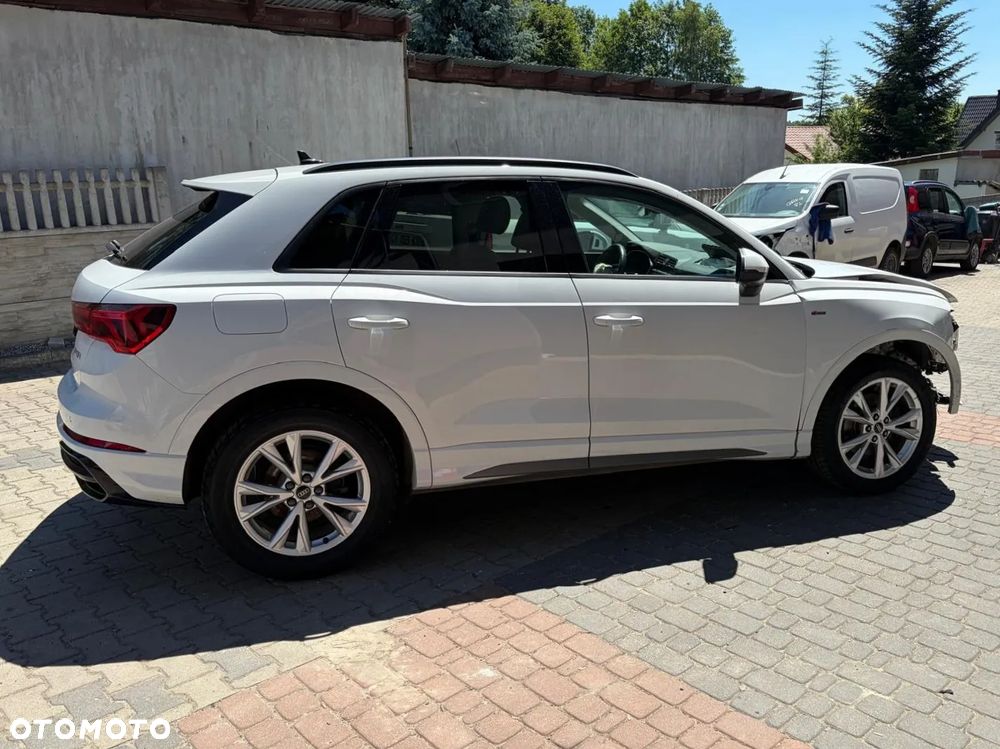 Audi Q3 35 TDI S tronic S line - 4