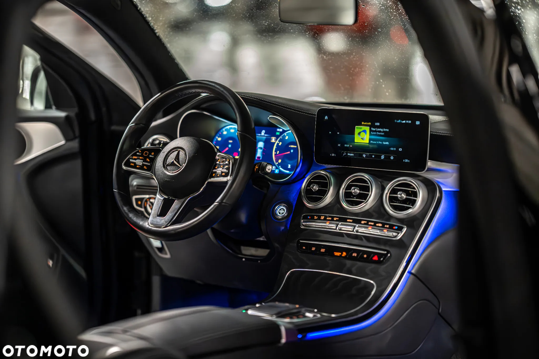 Mercedes-Benz GLC 300 4Matic 9G-TRONIC AMG Line - 25