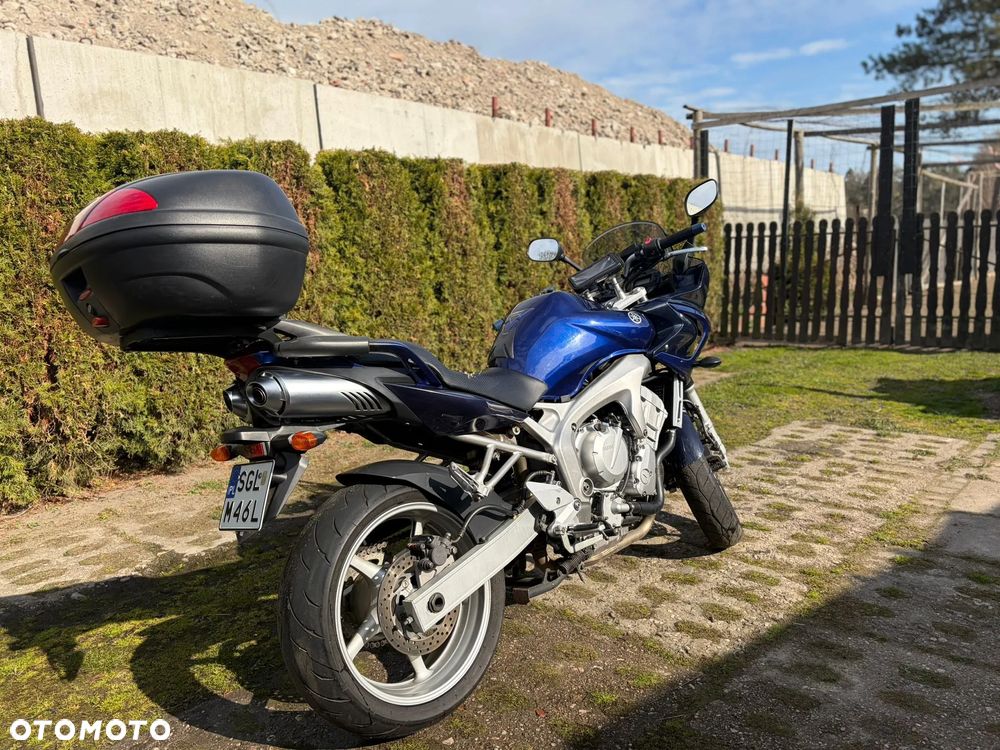 Yamaha FZ6 - 15