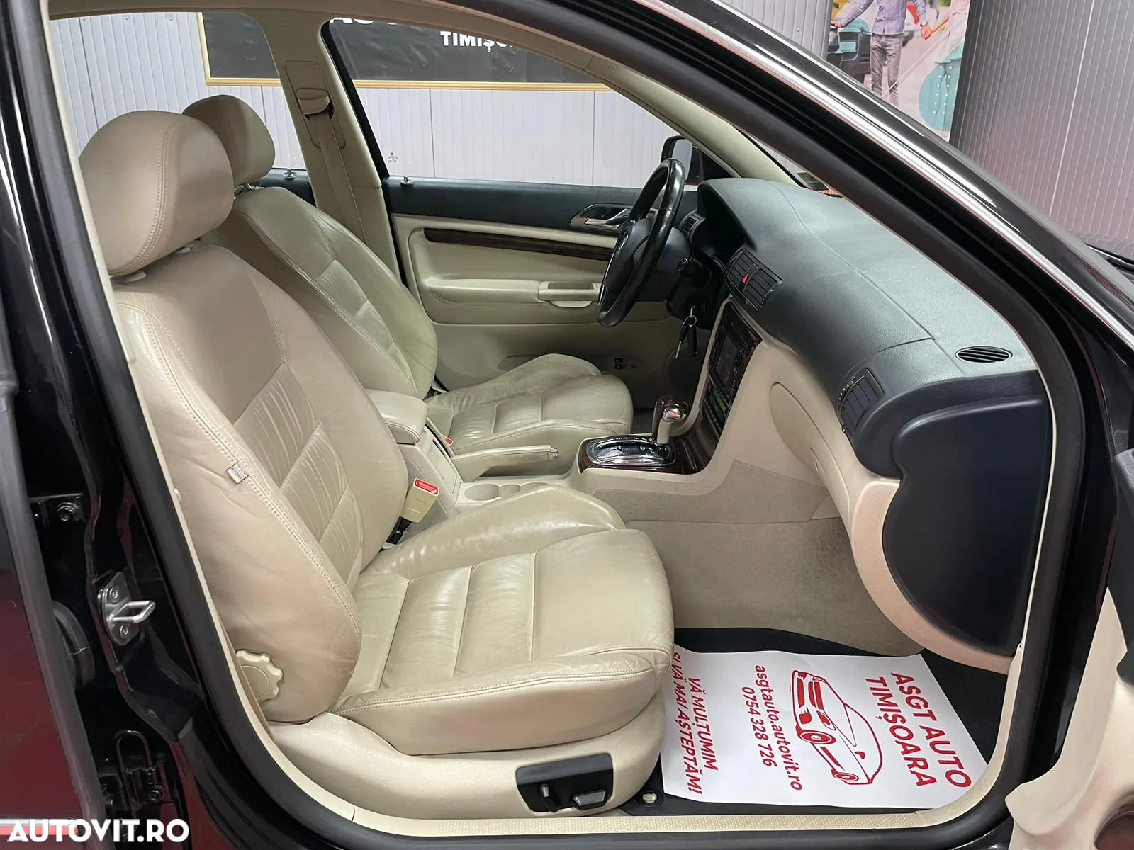 Skoda Superb 1.8 Turbo Elegance Aut - 12
