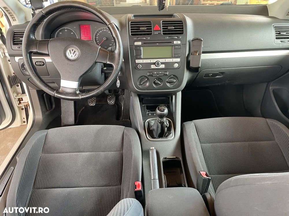 Volkswagen Golf 2009 photo 4