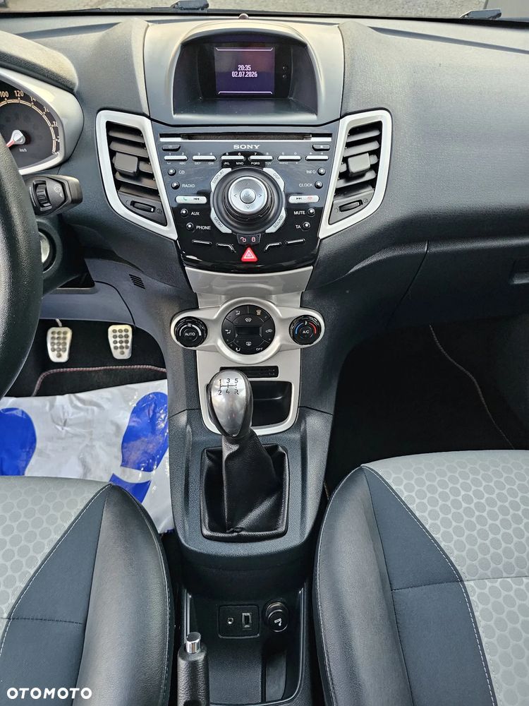 Ford Fiesta 1.6 Ti-VCT Titanium - 11