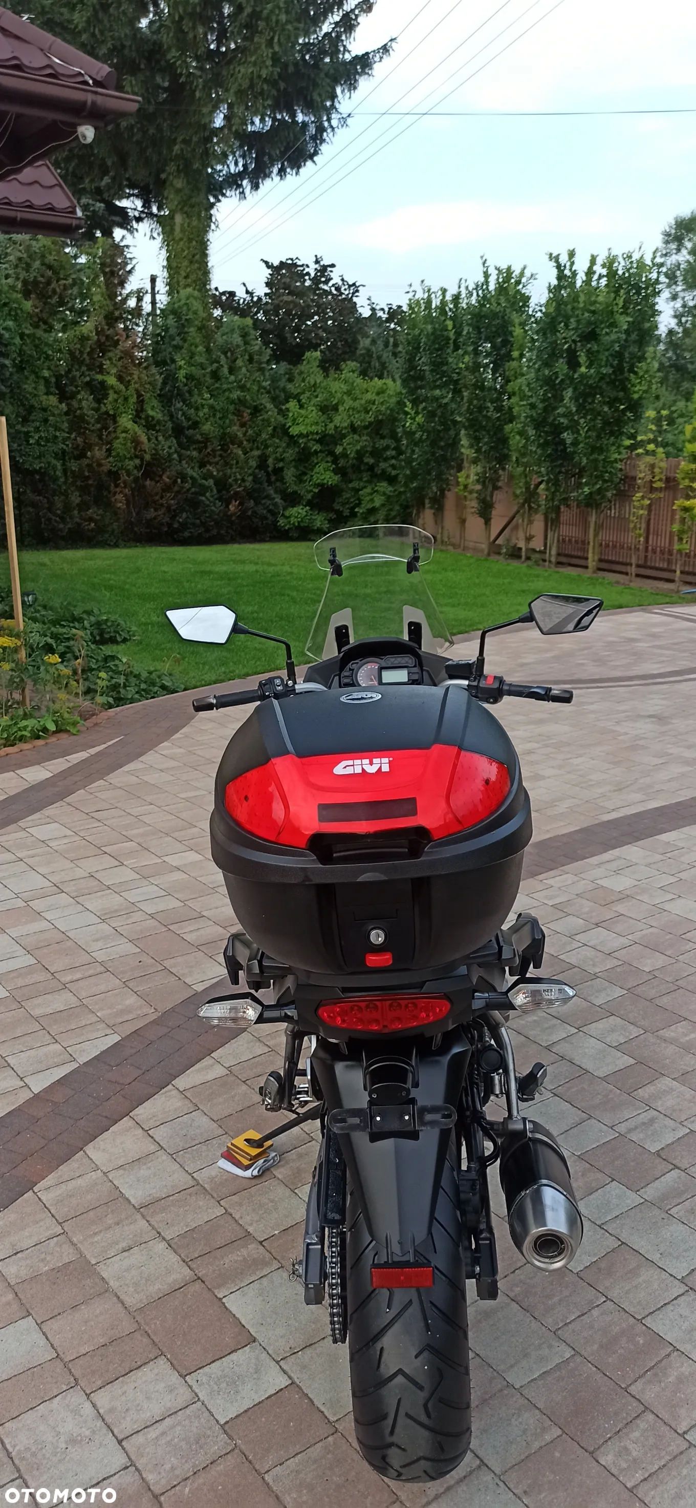 Kawasaki Versys 1000 - 8