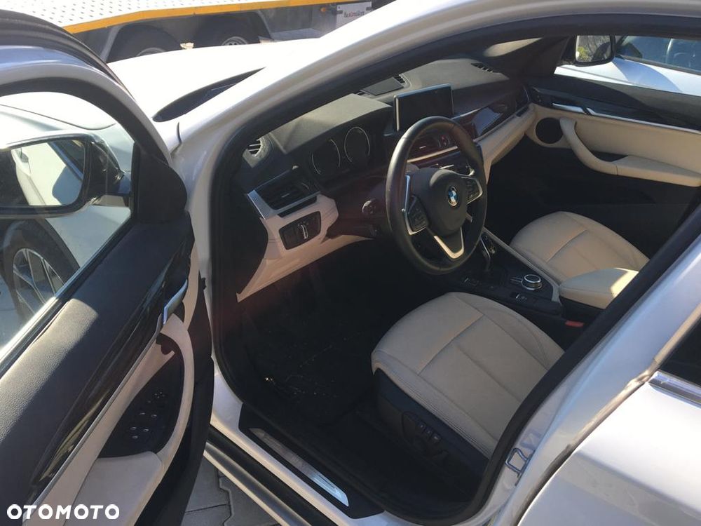 BMW X1 xDrive25i xLine - 4