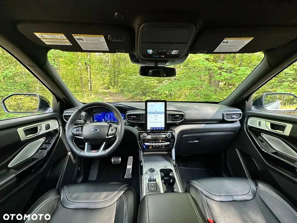 Ford Explorer EcoBoost Plug-in Hybrid ST-LINE - 5