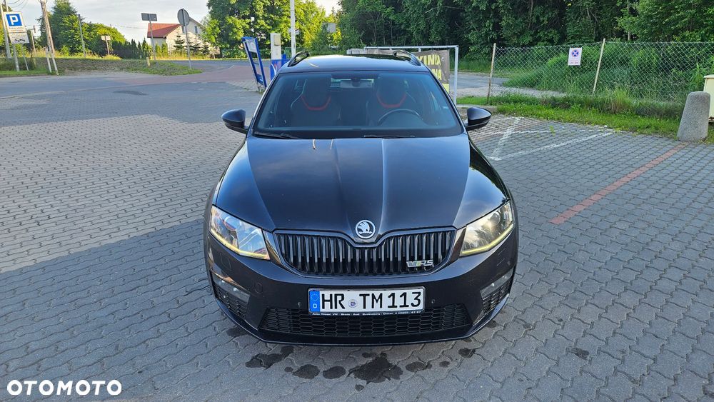 Skoda Octavia 2.0 TDI DSG RS - 2