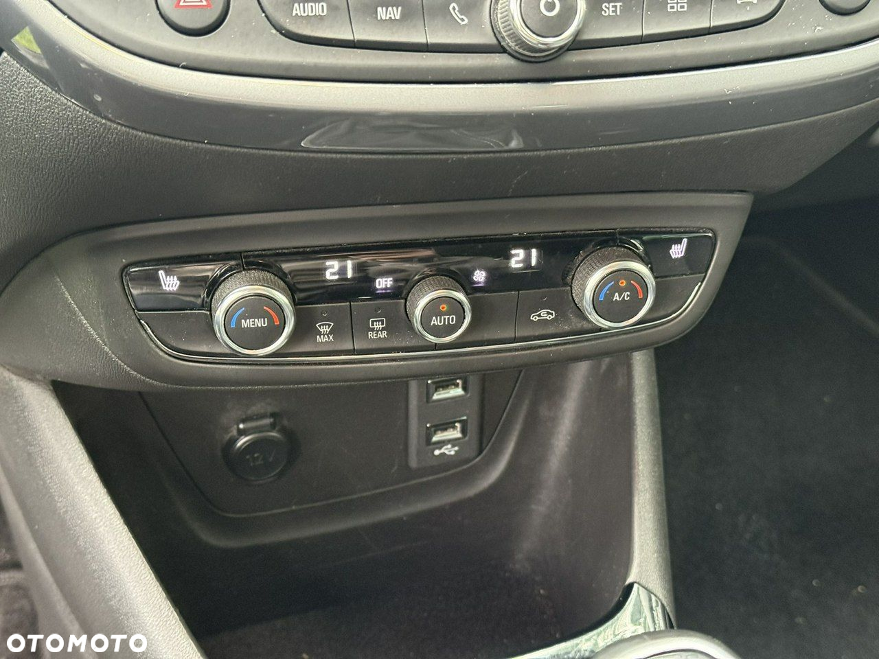 Opel Crossland - 17