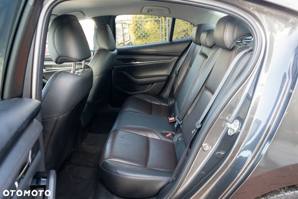 Mazda 3 SKYACTIV-X 2.0 M-Hybrid 100th Anniversary - 10