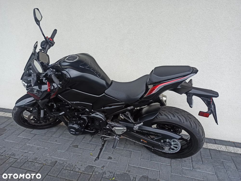 Kawasaki Z 900 - 5