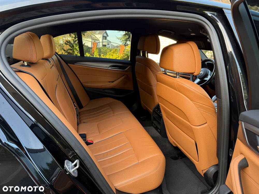 BMW Seria 5 530e iPerformance GPF Luxury Line sport - 15